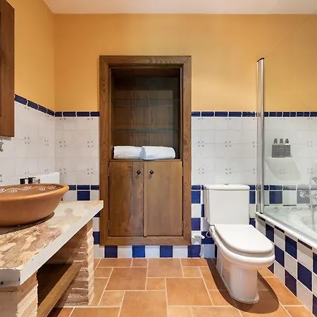 Pazo De Moreda *